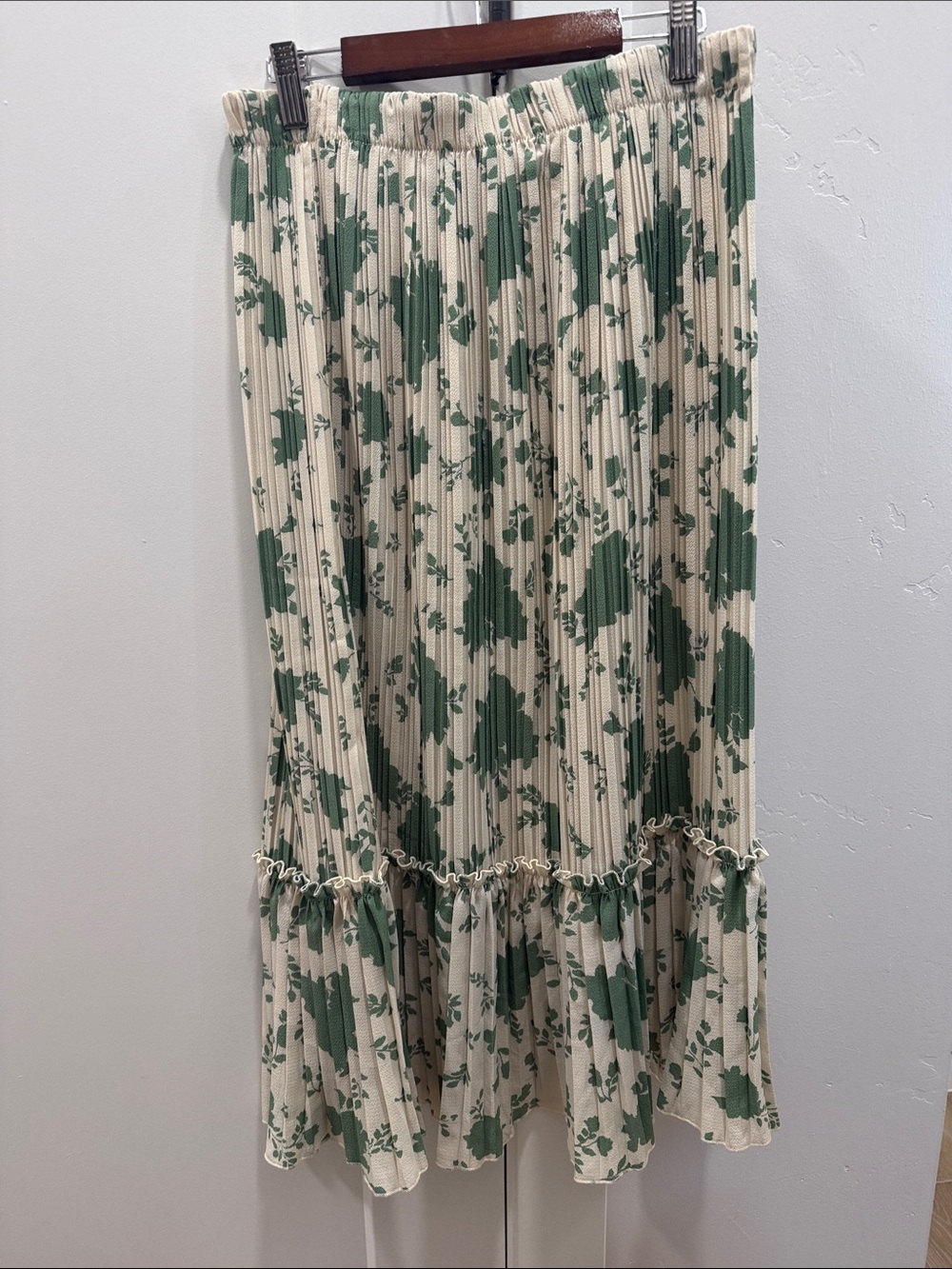 Alice Blue Green Floral Pleated Midi Skirt